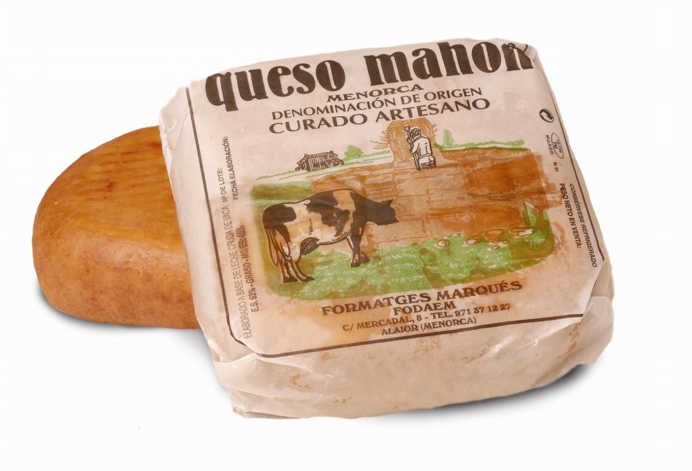 MAHO MARQUES CURAT